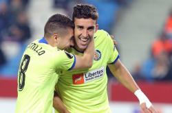 季后赛巅峰对决！燕山火狐队读秒绝平蓬莱青龙队，足球赛场再起波澜；韧性与执行并存(追风足球俱乐部)-九游会官网